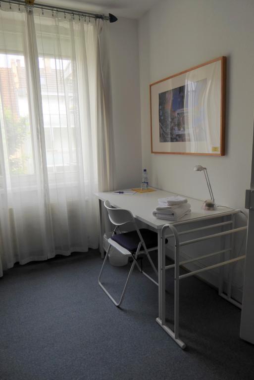 B&B Schlettstadterstrasse Basel Dış mekan fotoğraf